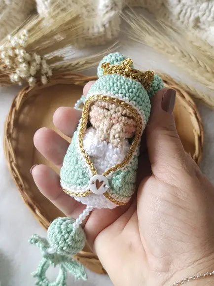 Mini Terço Nossa Senhora Aparecida em Crochê