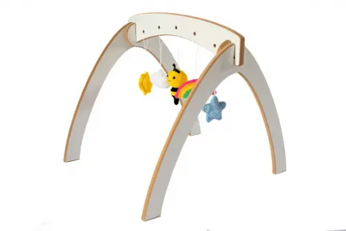 Móbile Baby Gym com Brinquedos em Crochê