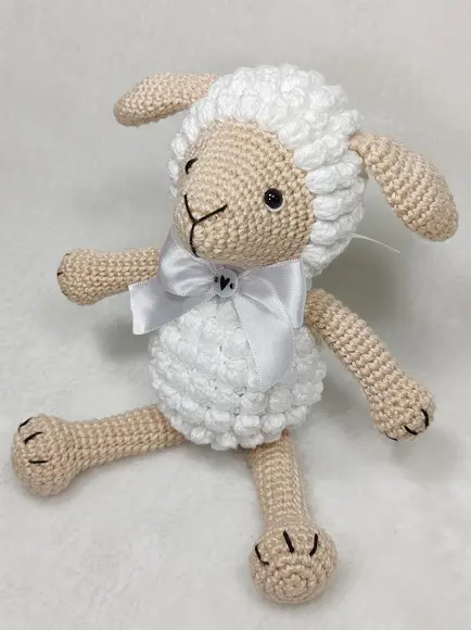 Ovelha Amigurumi em Crochê