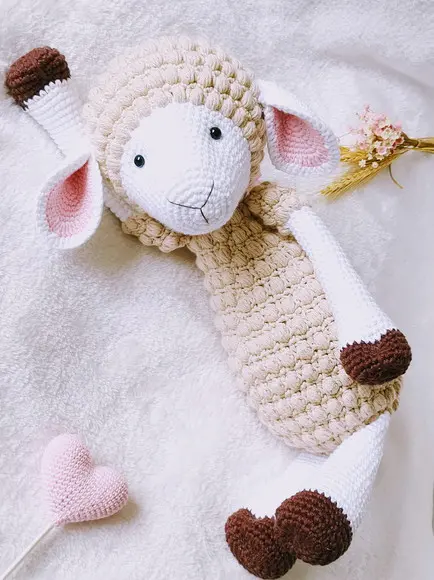 Ovelha Amigurumi em Crochê