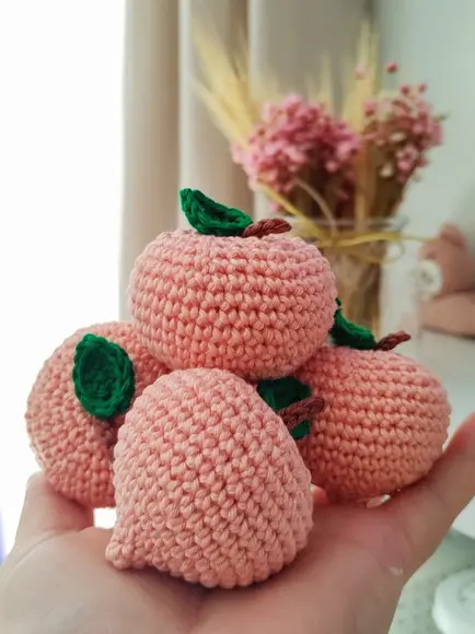Pêssego em Crochê