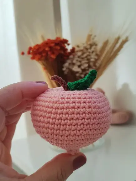 Pêssego em Crochê