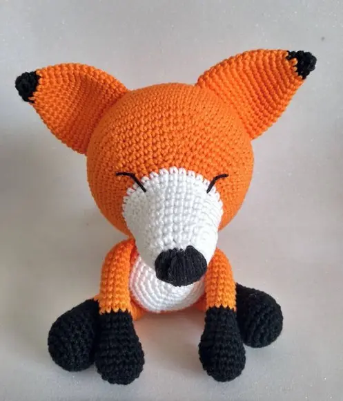 Raposa Amigurumi em Crochê