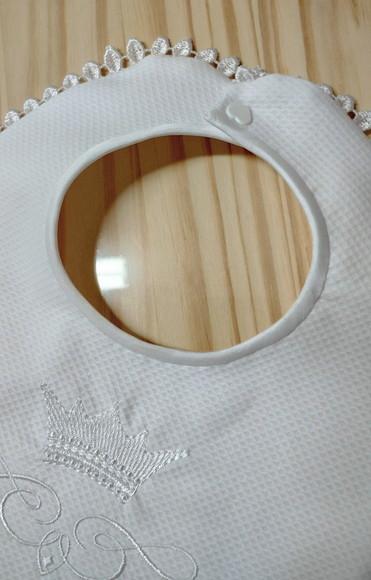 Babador Branco Bordado para Bebê
