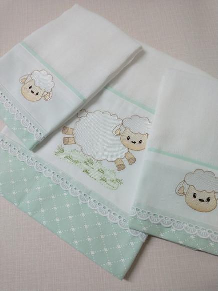 Kit Fraldas Bordadas Ovelhinhas