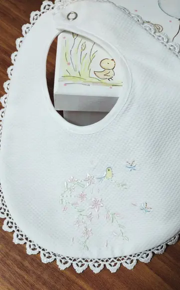 Babador Bordado para Bebê