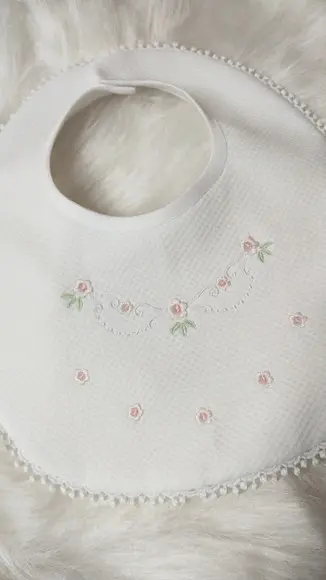 Kit 3 Babadores com Bordado para Bebê
