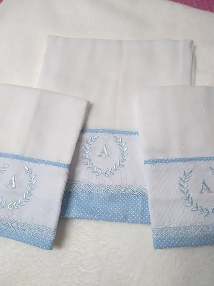 Kit Fralda Bordada Azul