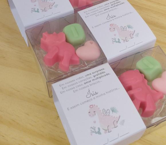 Lembrancinha Sabonete Dinossauro Cute + Letra + Mini Coração