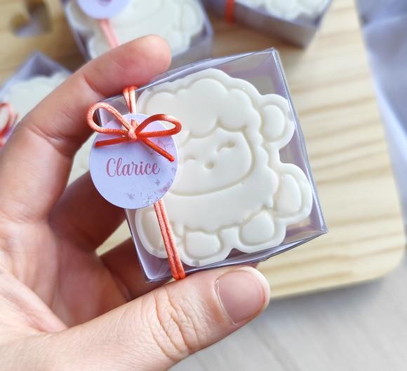 Lembrancinha Sabonete Ovelhinha Cute- Laço e Tag