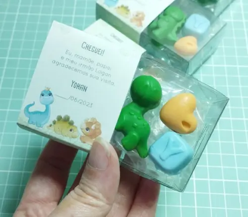 Lembrancinha Sabonete Dinossauro Cute + Letra + Mini Coração