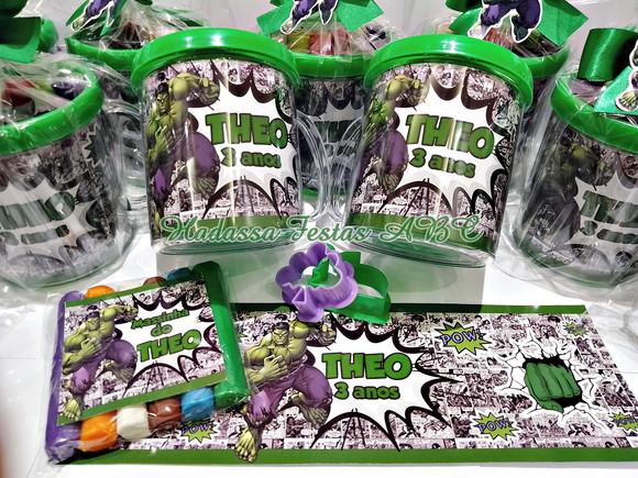 Caneca de Acrílico Personalizada com Kit Massinha Tema Hulk