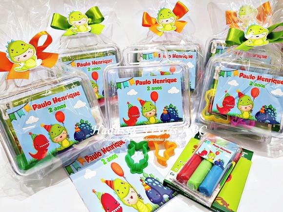 Maleta personalizada com Kit para colorir e brincar tema Dino Bab