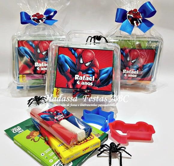 Maleta com Kit para colorir e brincar  tema  homem aranha