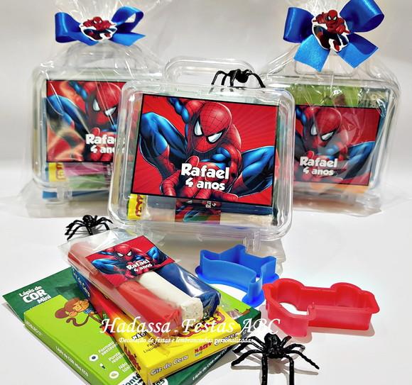 Maleta com Kit para colorir e brincar  tema  homem aranha