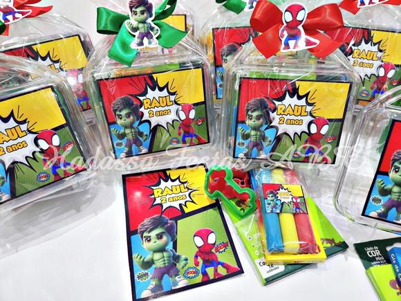 Maleta com Kit para Colorir e Brincar Tema Homem Aranha e Hulk Cu