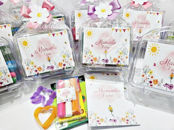 Maleta com Kit para Colorir e Brincar Tema  Jardim Encantado Marg