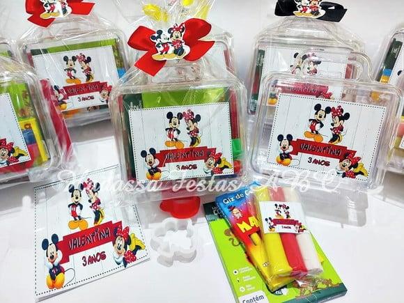 Maleta com Kit para Colorir e Brincar tema Mickey e Minnie