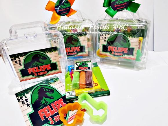 Maleta com Kit para Colorir  e Brincar Tema Dinossauros