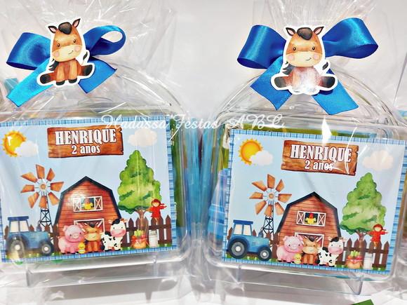 Maleta com Kit para Colorir e Brincar Tema Fazendinha