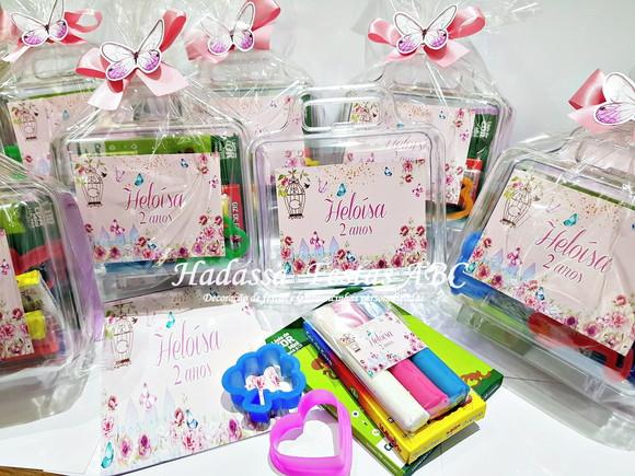 Maleta com Kit para Colorir Tema Jardim Encantado