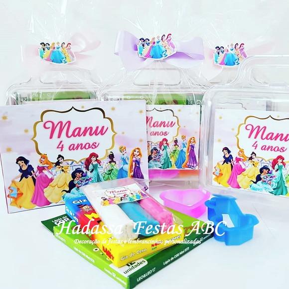 Maleta com Kit para Colorir Tema Princesas