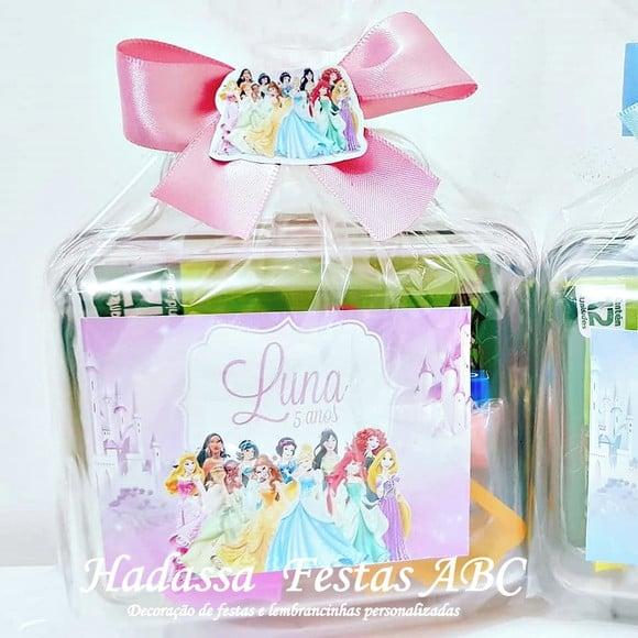Maleta com Kit para Colorir Tema Princesas