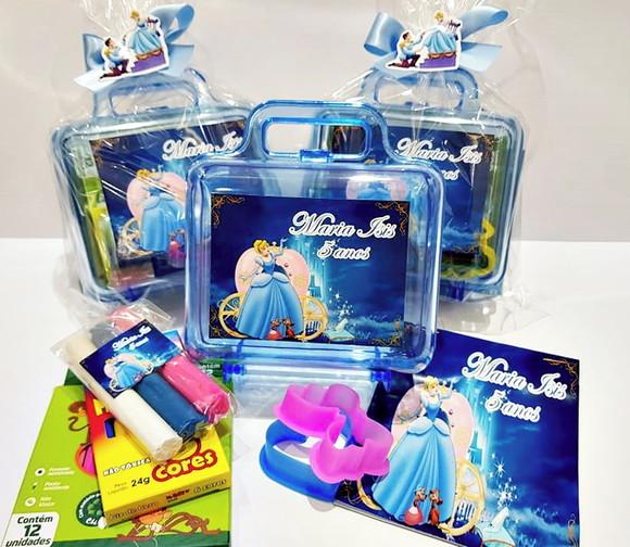 Maleta Personalizada com Kit para Colorir Tema Cinderela