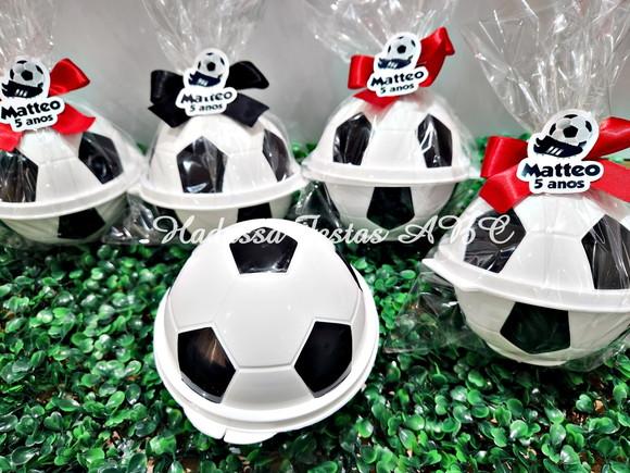 Pote Bola de Futebol com Massinha e Cortadores