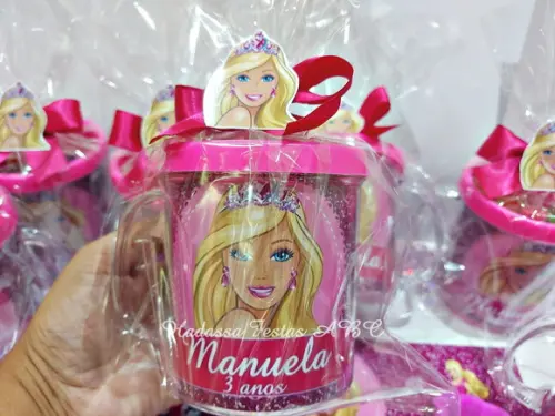 Caneca Acrílica com Kit Massinha Barbie