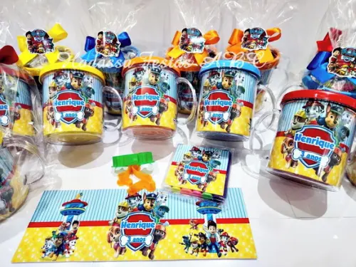 Caneca Acrílica com Kit Massinha Patrulha Canina