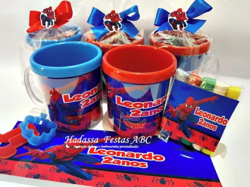 Caneca Acrílica com Kit Massinha Personalizada Homem Aranha