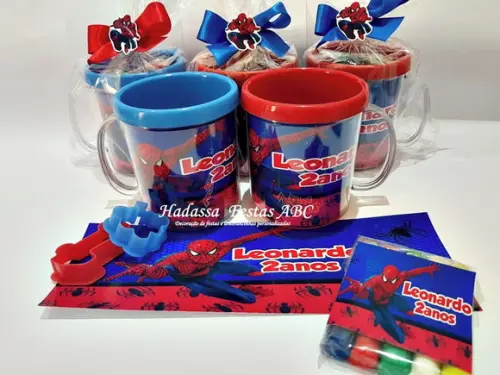 Caneca Acrílica com Kit Massinha Personalizada Homem Aranha