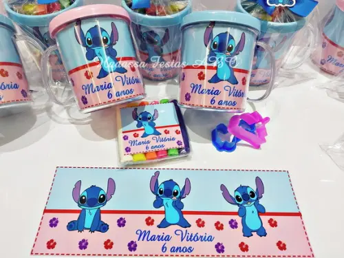 Caneca Acrílica com Kit Massinha Tema Stitch