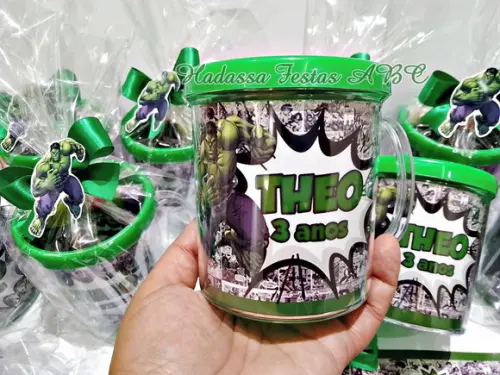 Caneca de Acrílico Personalizada com Kit Massinha Tema Hulk