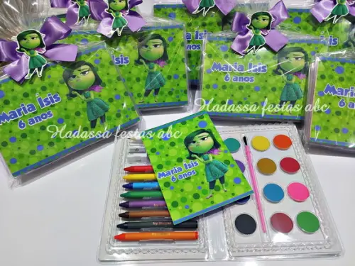 Estojo 24 Peças com Livrinho para Colorir Divertidamente