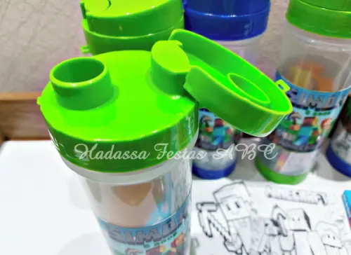 Garrafa Squeeze Personalizada com Kit para Colorir