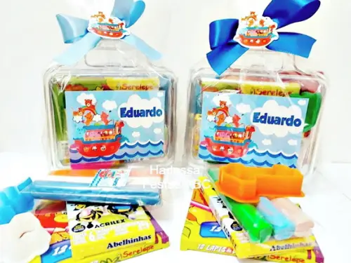 Maleta personalizada com Kit para colorir e brincar tema Arca de 