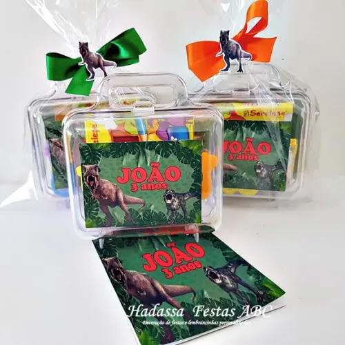Maleta com Kit para colorir e brincar tema Dinossauros