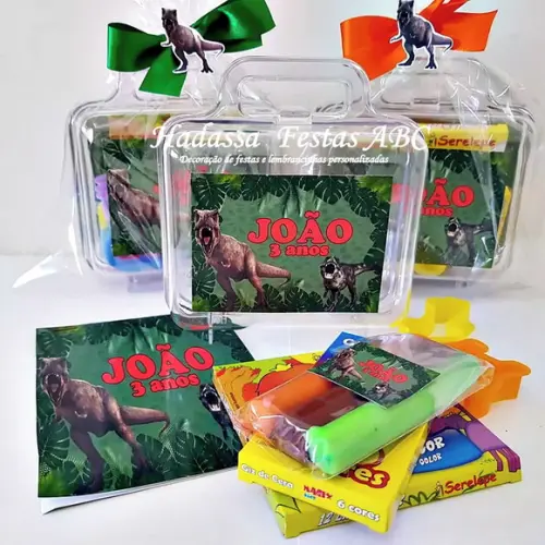 Maleta com Kit para colorir e brincar tema Dinossauros