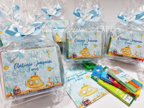 Maleta com Kit para colorir e brincar tema fundo do mar