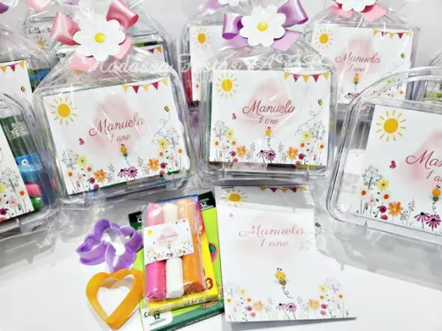 Maleta com Kit para Colorir e Brincar Tema  Jardim Encantado Marg