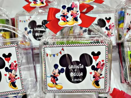 Maleta com Kit para Colorir e brincar tema Mickey e Minnie
