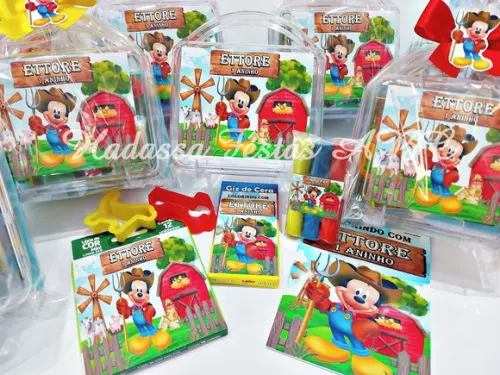 Maleta com Kit para Colorir e brincar Mickey Fazenda