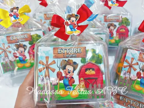 Maleta com Kit para Colorir e brincar Mickey Fazenda