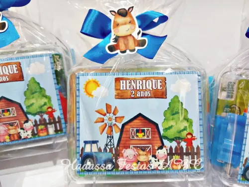 Maleta com Kit para Colorir e Brincar Tema Fazendinha
