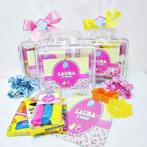 Maleta com Kit para Colorir Tema Jardim Encantado