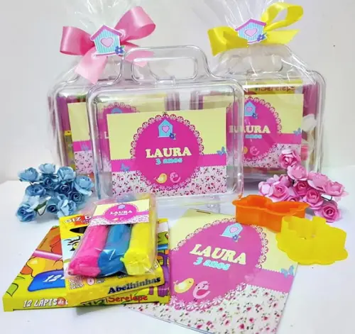 Maleta com Kit para Colorir Tema Jardim Encantado