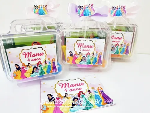 Maleta com Kit para Colorir Tema Princesas