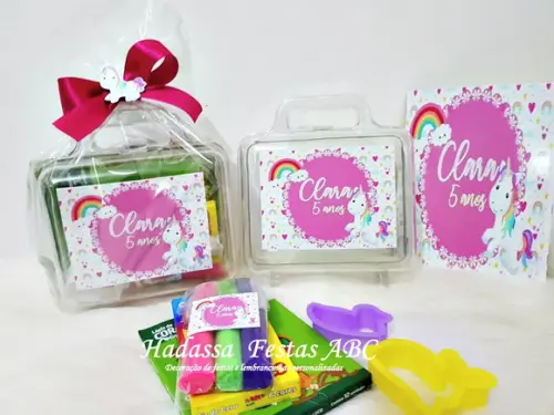 Maleta com Kit para Colorir Tema Unicórnio